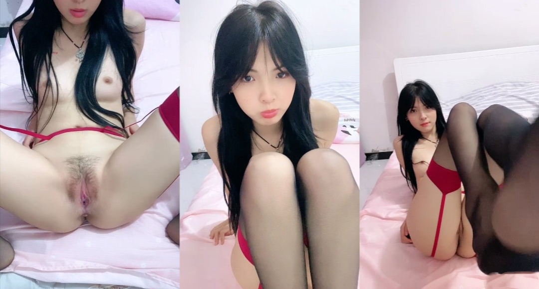 高颜值黑丝学生直播露逼的封面图